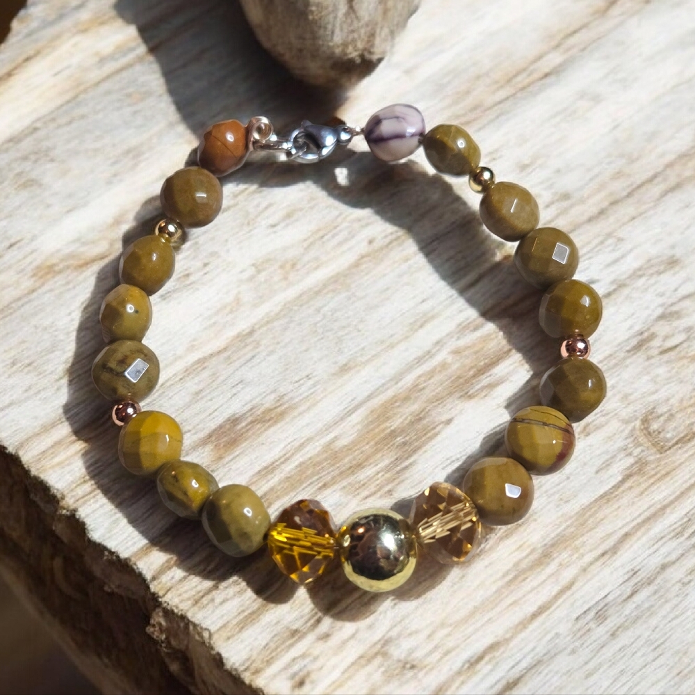 Gold Druzy & Tan Mookite Jasper Bracelet | Faceted Gemstone Beads | Wire